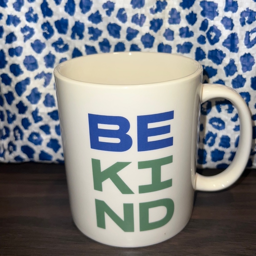 “BE KIND” Mug